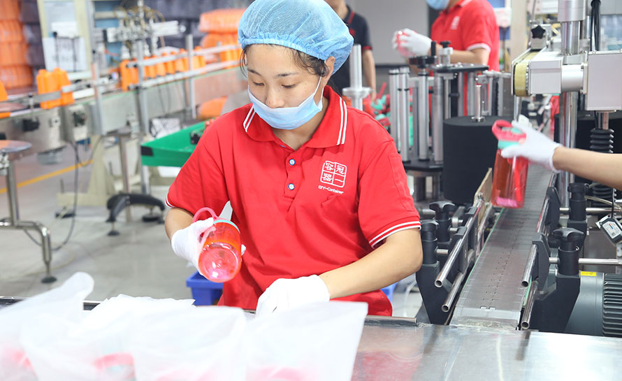 冠一塑料杯車間 冠一塑料杯車間